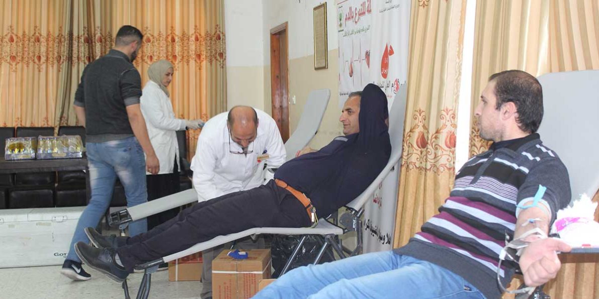 حملة للتبرع بالدم في بلدية بيت أولا